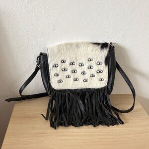 Min & Mon Black and White Eye-Pattern Crossbody Bag